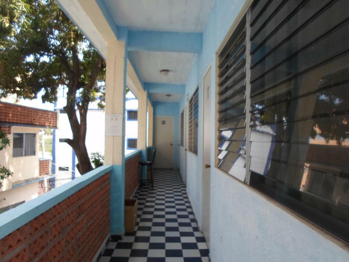 Casa De Huespedes Santa Fe Acapulco Hotel Exterior photo